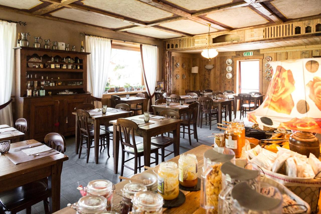 Laghetto Alpine Hotel & Restaurant Brusson Exterior photo
