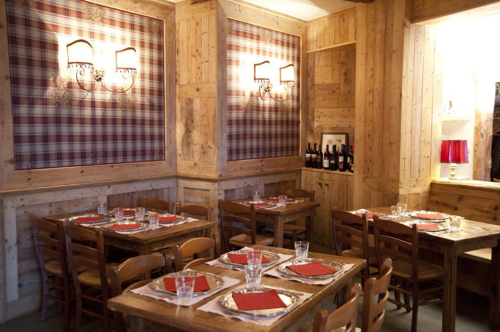 Laghetto Alpine Hotel & Restaurant Brusson Exterior photo